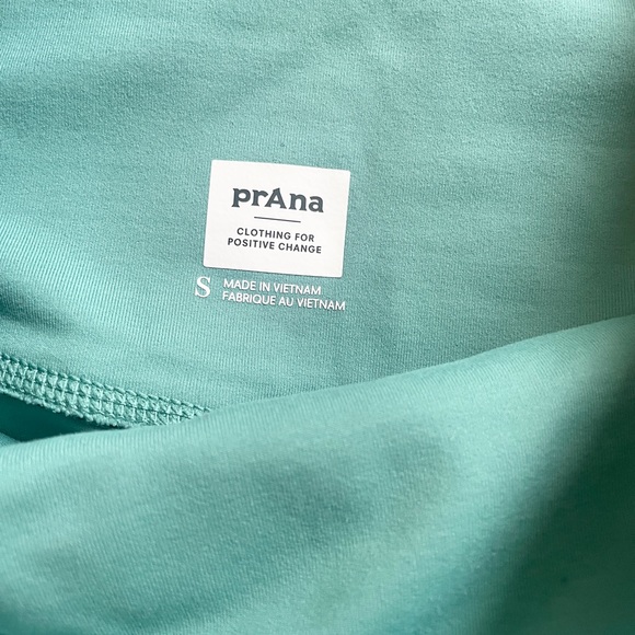 Green Prana leggings. Size small - Picture 2 of 4